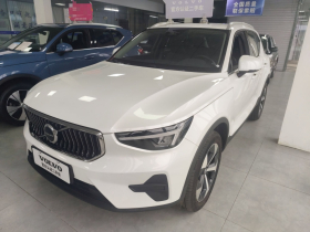 沃尔沃XC40 2024款 B4 四驱智远豪华版