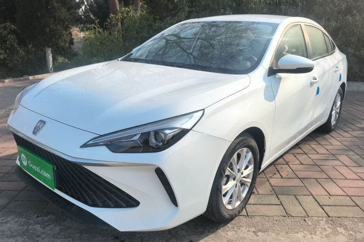 荣威i5 2023款 1.5L 手动舒享版车身外观1