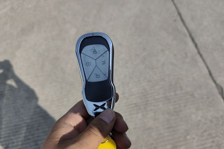 小鹏G6 2023款 755 超长续航 Max局部细节9007