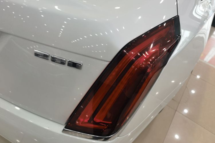 凯迪拉克CT6 2017款 28T 豪华型车身外观6008