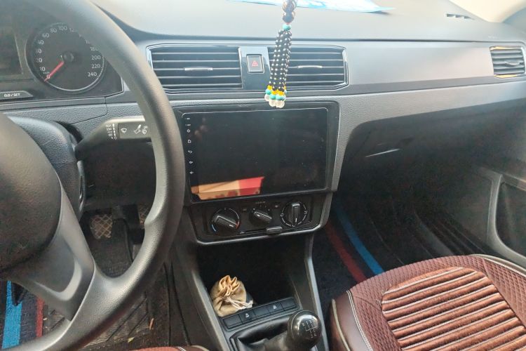 大众 桑塔纳 2021款 1.5L 手动风尚版中控内饰7008