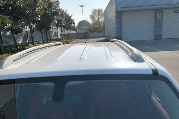 Jeep 自由侠 2018款 互联大屏版 180T 自动动能版+局部细节57