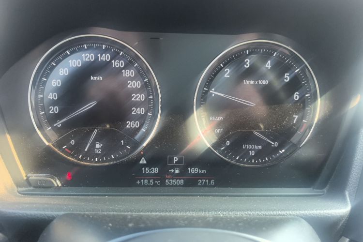 宝马1系 2020款 120i M运动套装中控内饰15