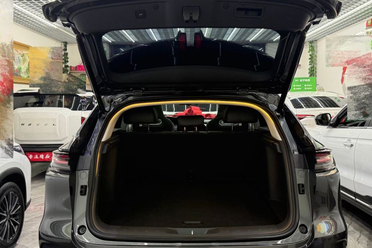 长安UNI-K 2024款 2.0T 两驱全球行版局部细节23