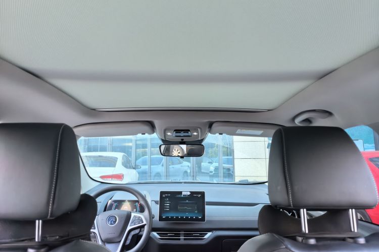 比亚迪 元新能源 2019款 EV535 高能领航版中控内饰7003