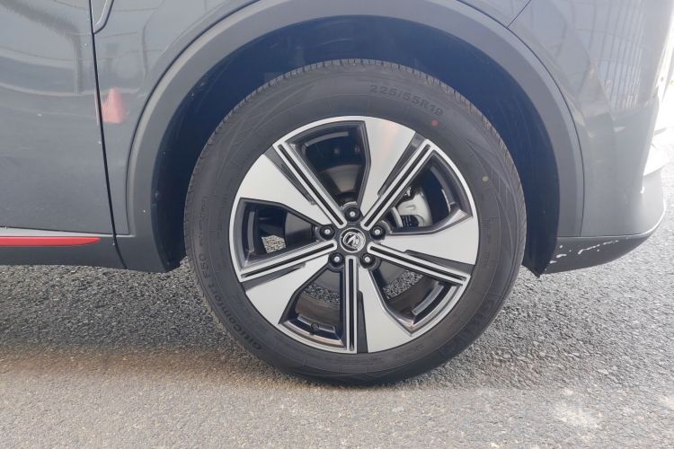 长安CS55PLUS 2022款 第二代 1.5T DCT尊贵型车身外观6003