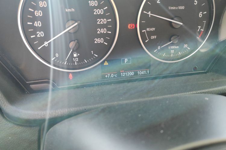 宝马X1 2018款 sDrive18Li 时尚型中控内饰15