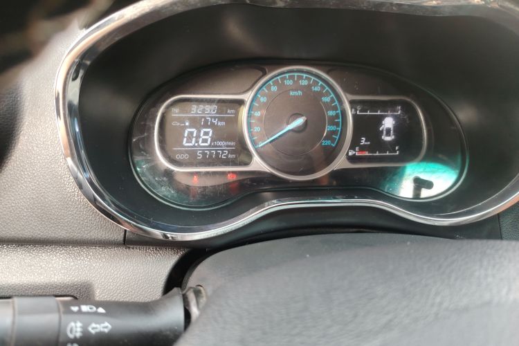 SWM斯威汽车 SWM斯威X3 2017款 1.5T 手动时尚型中控内饰15