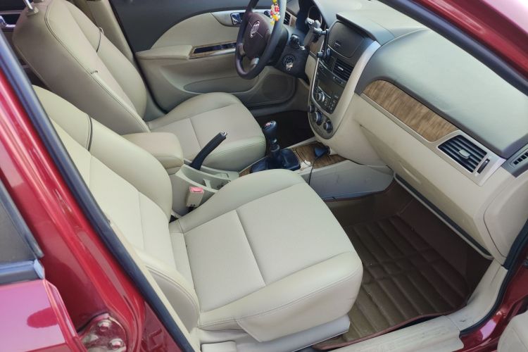 别克 凯越 2015款 1.5L 手动经典型中控内饰7004