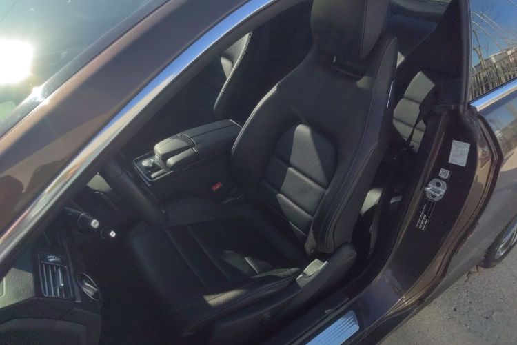 奔驰E级(进口) 2014款 E 200 轿跑版局部细节19