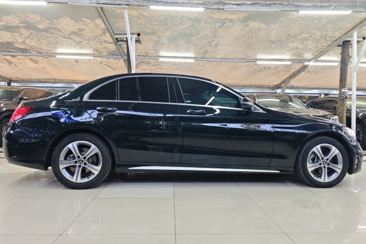 奔驰C级 2021款 C 260 L 运动版车身外观6002
