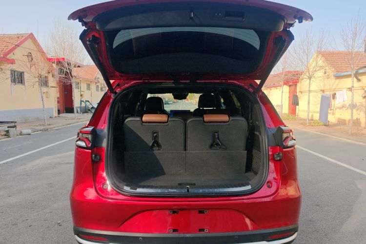 比亚迪 唐新能源 2021款 EV 四驱高性能版创世旗舰型局部细节23