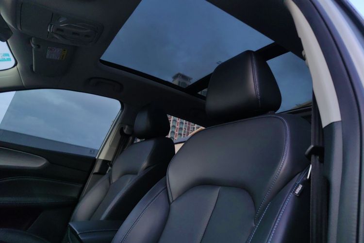 荣威RX5 2020款 PLUS 300TGI 手动Ali国潮豪华版局部细节22