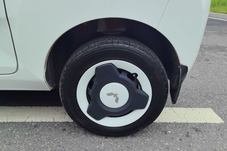 五菱汽车 宏光MINIEV 2022款 轻松款 三元锂车身外观6008