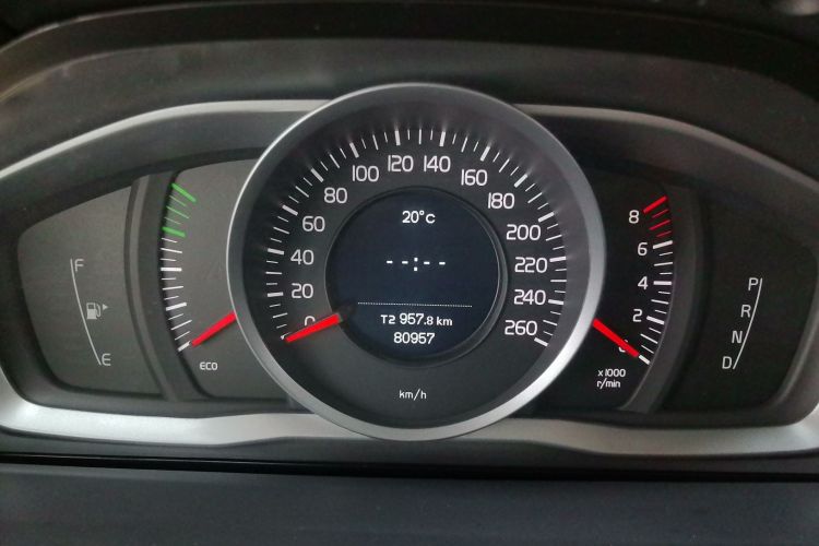 沃尔沃S80L 2014款 2.0T T5 智逸版中控内饰15