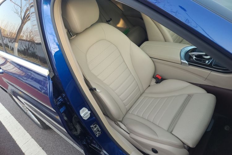 奔驰C级 2015款 改款  C 180 L局部细节41