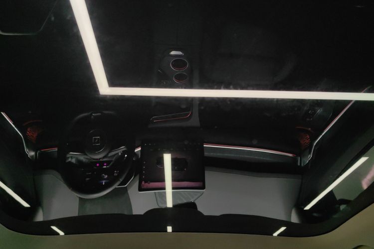 极氪001 2022款 长续航双电机 WE版局部细节22