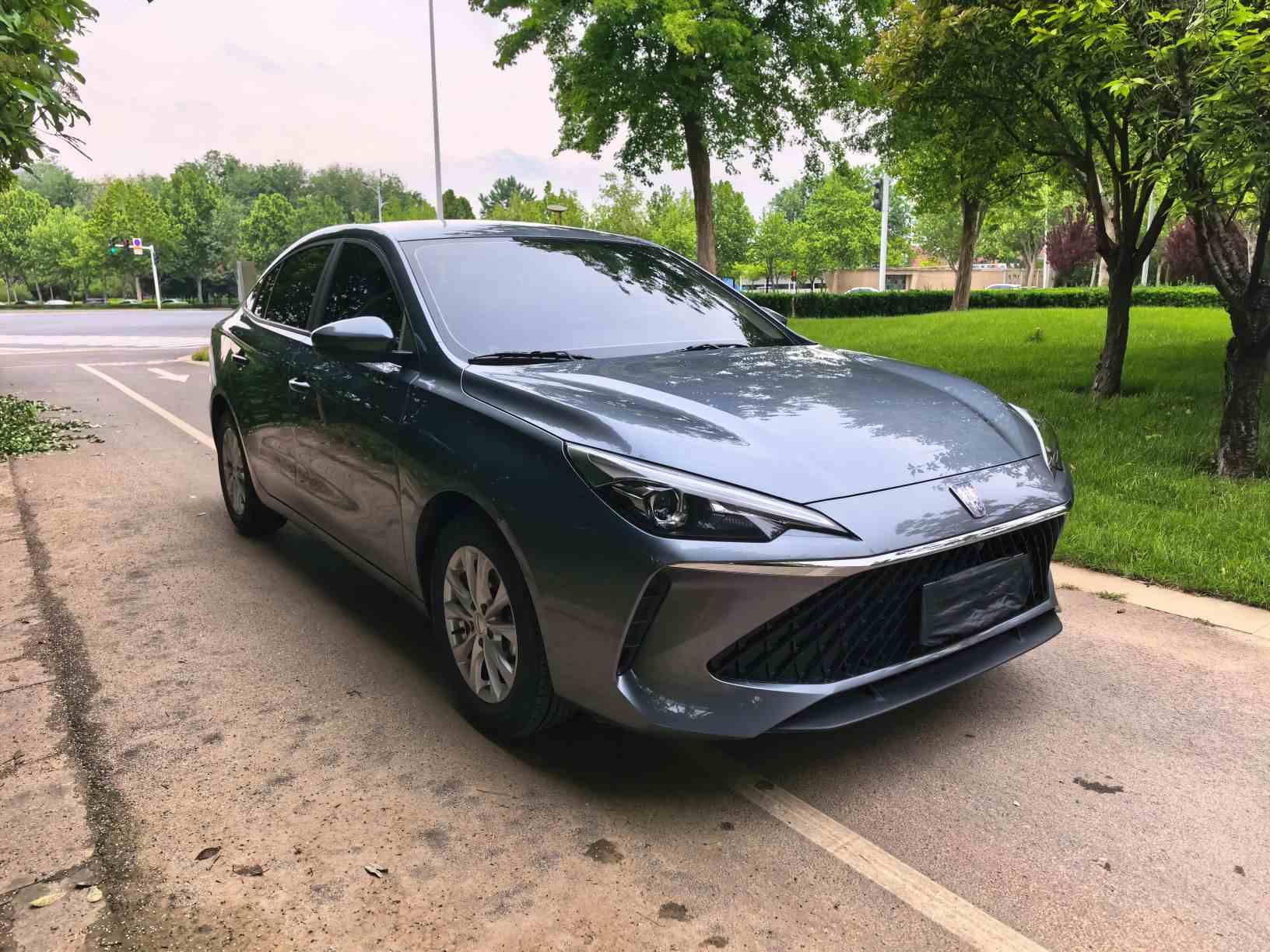 荣威i5 2023款 1.5L 手动舒享版(3)