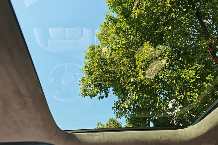 极氪MIX 2025款 智驾版中控内饰7005