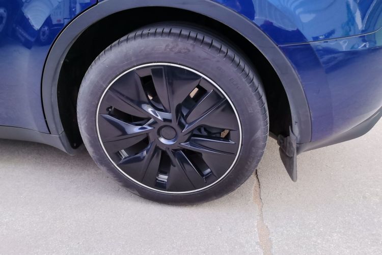 特斯拉 Model Y 2022款 后轮驱动版车身外观6006