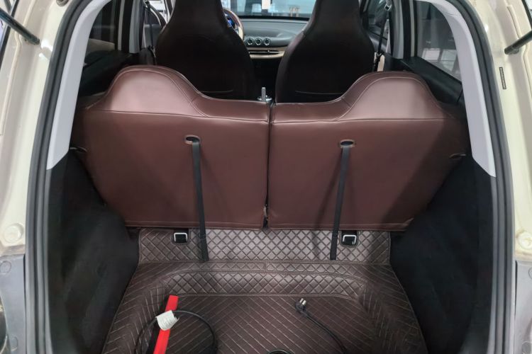 五菱汽车 五菱缤果 2023款 203km 轻享款局部细节23