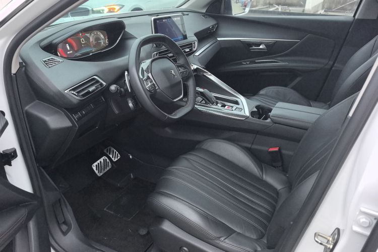 标致5008 2017款 380THP 7座无界版局部细节19