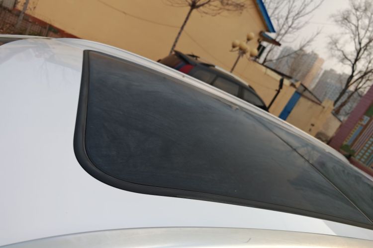 比亚迪 唐新能源 2021款 DM 2.0T 四驱高性能版创世旗舰型局部细节57