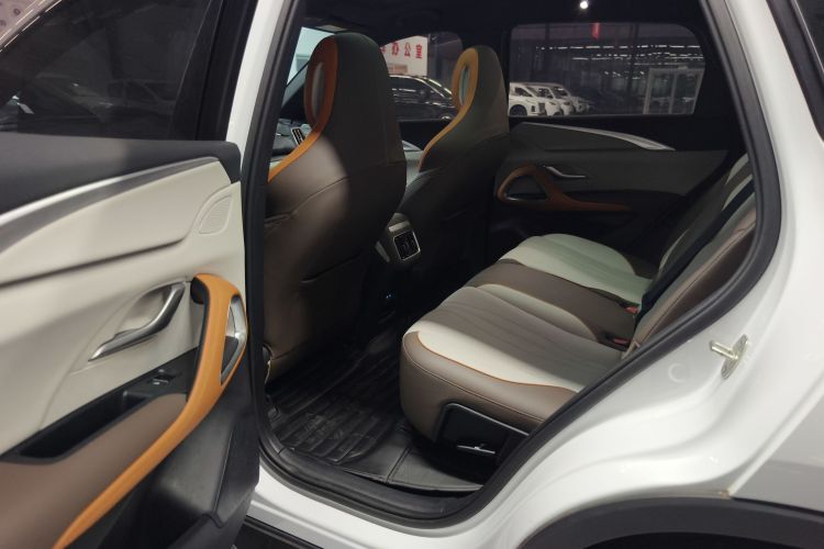 比亚迪 宋Pro新能源 2023款 冠军版 DM-i 71KM领先型中控内饰7002