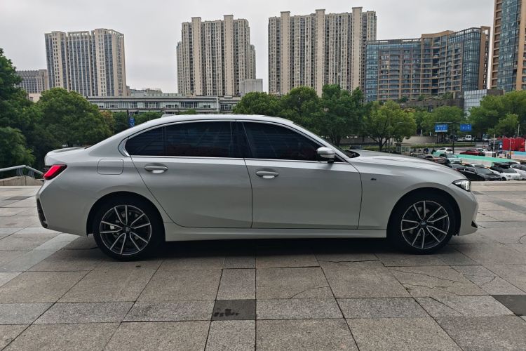 宝马3系 2024款 320Li M运动套装车身外观6003