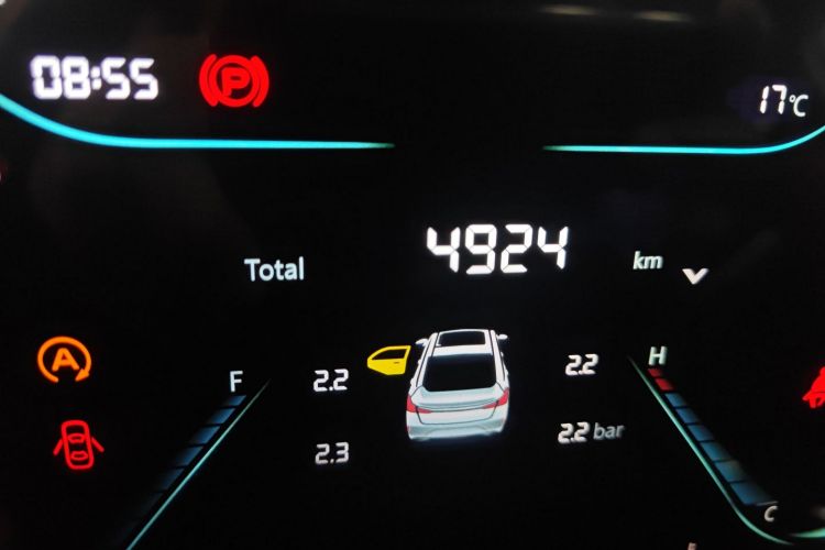 长安 逸动 2024款 PLUS 蓝鲸NE 1.4T GDI DCT高能版中控内饰15