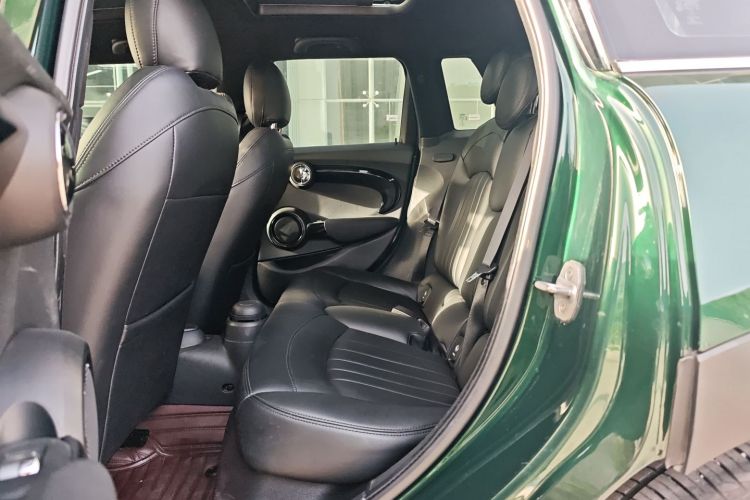 MINI 2018款 1.5T COOPER 经典派 五门版中控内饰7004