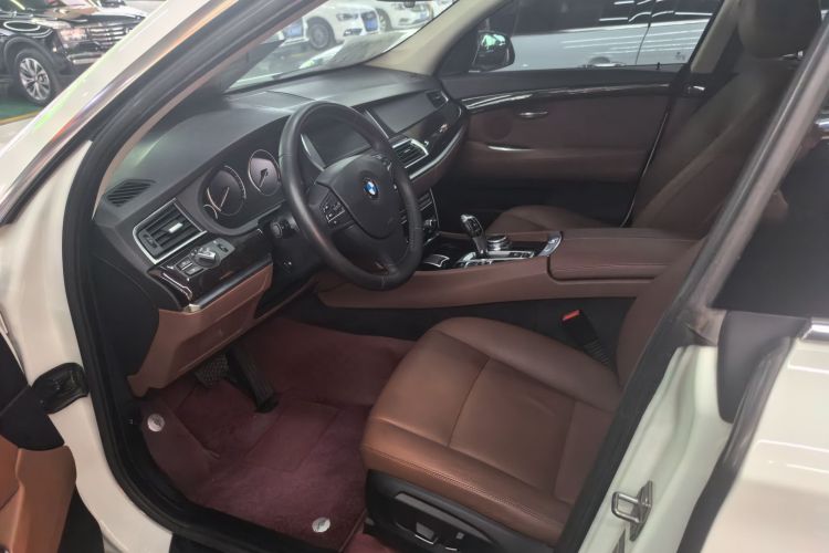 宝马5系GT 2014款 528i 领先型局部细节9001