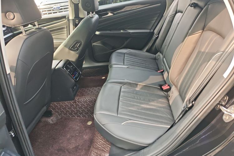 大众 帕萨特 2022款 330TSI 星空精英版中控内饰7004