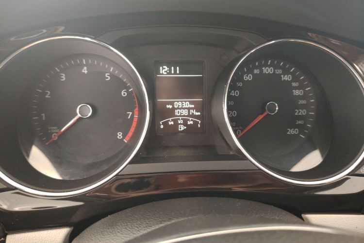 大众 速腾 2015款 1.6L 自动舒适型中控内饰15