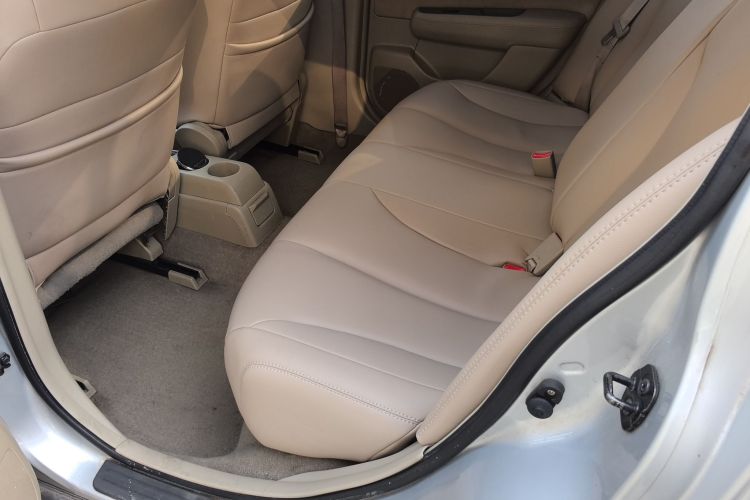 日产 骐达TIIDA 2011款 1.6L CVT舒适型中控内饰7002