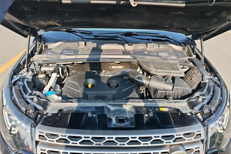 路虎 发现神行 2017款 2.0T SE局部细节24