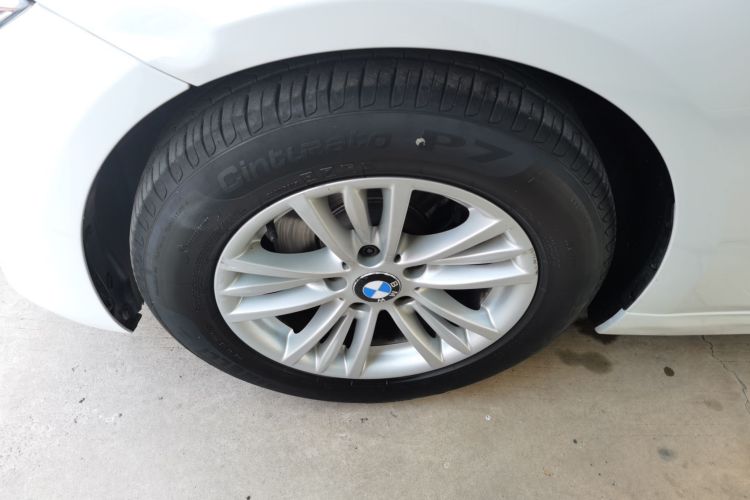 宝马3系 2013款 320Li 时尚型车身外观6002