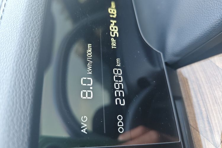 哪吒汽车 哪吒S 2022款 增程版 1160km 后驱中版中控内饰15