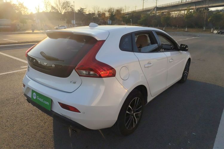 沃尔沃V40 2017款 T3 智逸版车身外观6002