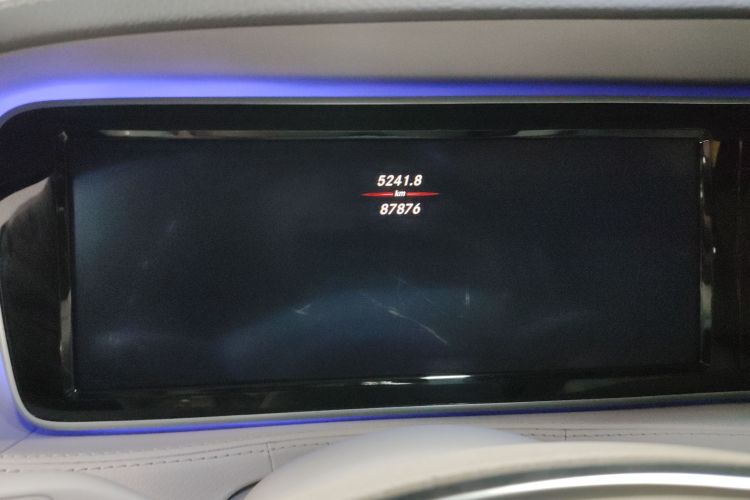 奔驰 迈巴赫S级 2015款 S 400 4MATIC中控内饰15