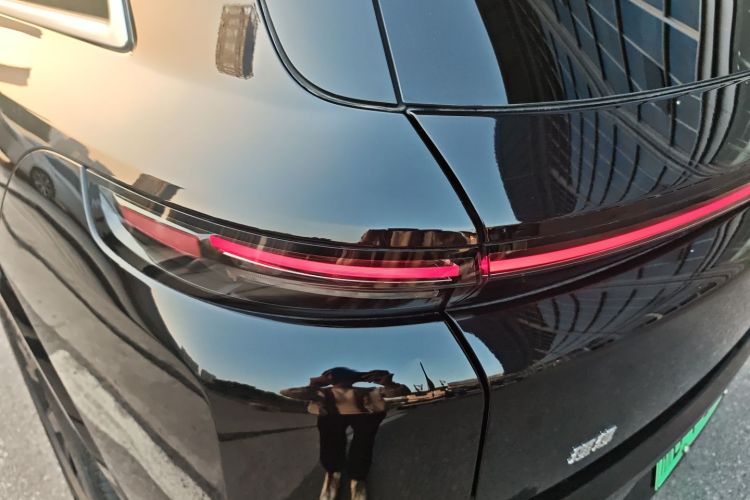 理想汽车 理想L8 2023款 Pro车身外观6006