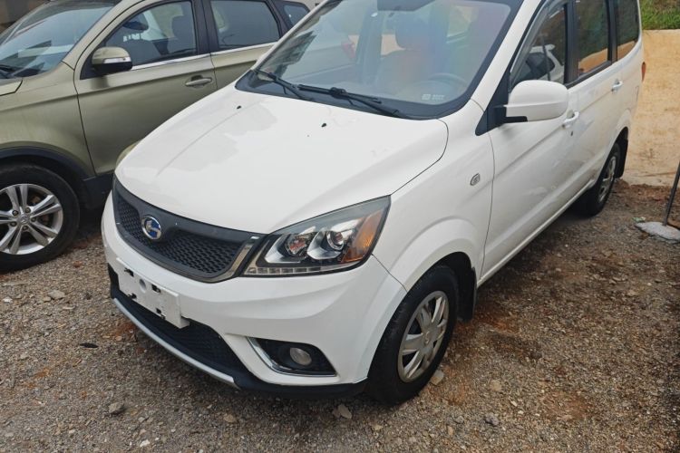 北汽昌河M50S 2015款 1.5L改款商务舱（板簧）DAM15DL车身外观1