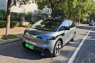 极氪MIX 2025款 智驾版