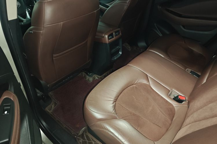 别克 昂科威 2016款 20T 两驱精英型中控内饰7001