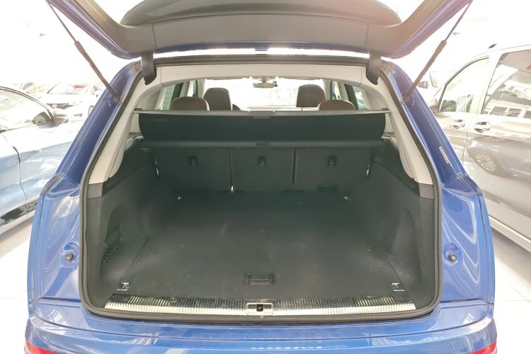 奥迪Q7 2016款 40 TFSI S line运动型局部细节23