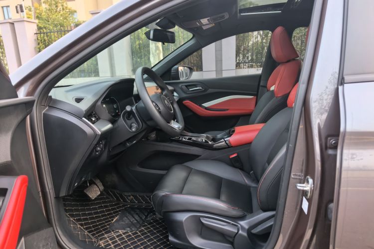 名爵 MG5 2023款 180DVVT CVT豪华版局部细节19