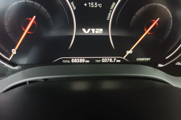 宝马5系 2018款 改款 530Li 领先型 M运动套装中控内饰15