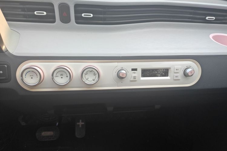 五菱汽车 宏光MINIEV 2022款 马卡龙时尚款 三元锂局部细节16