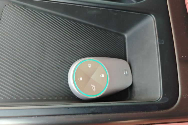 蔚来EC6 2020款 605KM 运动版中控内饰7004