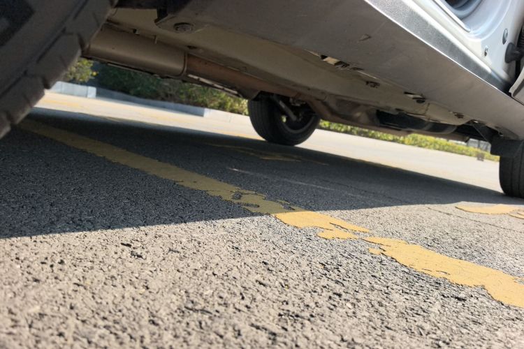 Jeep 自由侠 2018款 互联大屏版 180T 自动动能版+局部细节9001